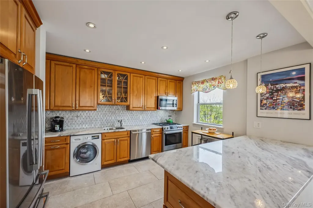 162-01 Powells Cove Boulevard Beechhurst NY 11357