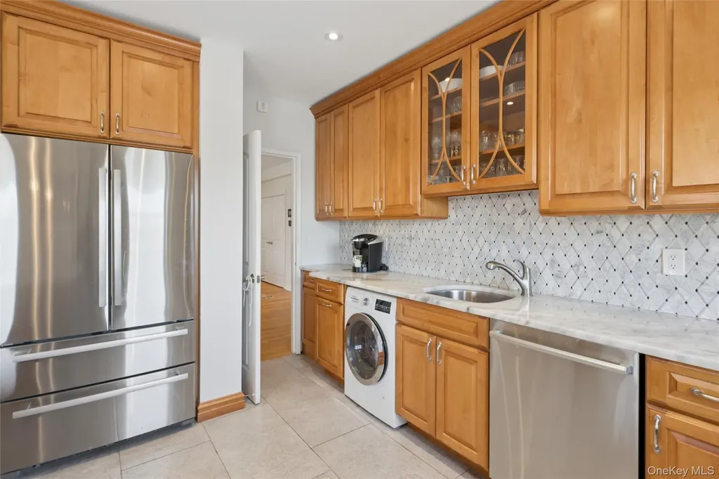 162-01 Powells Cove Boulevard Beechhurst NY 11357