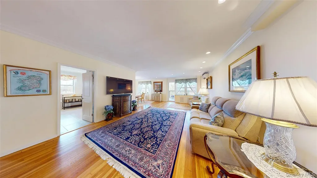 162-01 Powells Cove Boulevard Beechhurst NY 11357
