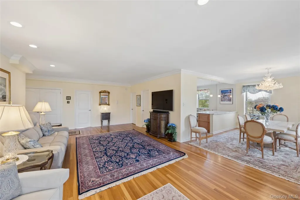 162-01 Powells Cove Boulevard Beechhurst NY 11357