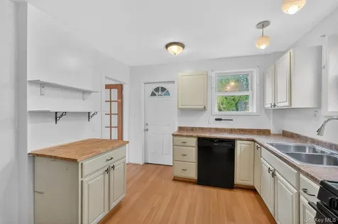 371-373 Verplanck Avenue Beacon NY 12508