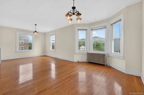371-373 Verplanck Avenue Beacon NY 12508