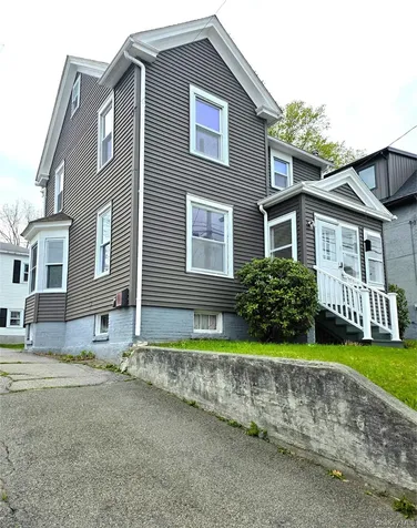 371-373 Verplanck Avenue Beacon NY 12508