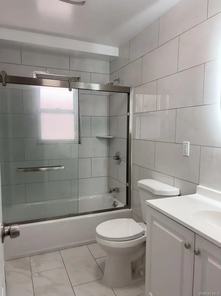 567 Langley Avenue West Hempstead NY 11552