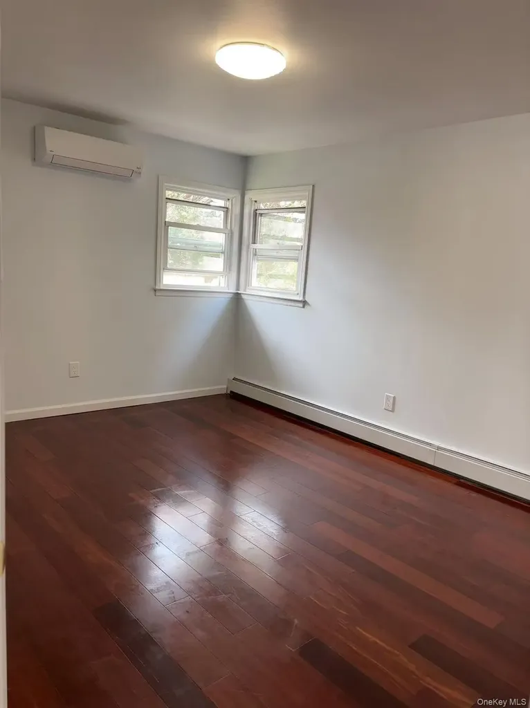 567 Langley Avenue West Hempstead NY 11552