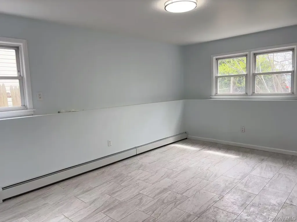 567 Langley Avenue West Hempstead NY 11552