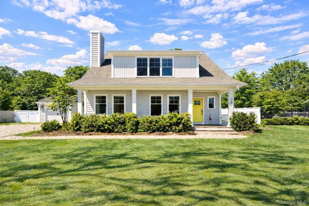 700 Gin Lane Southold NY 11971