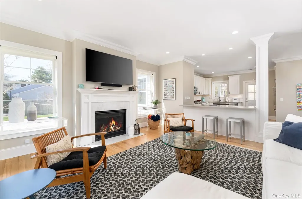 700 Gin Lane Southold NY 11971