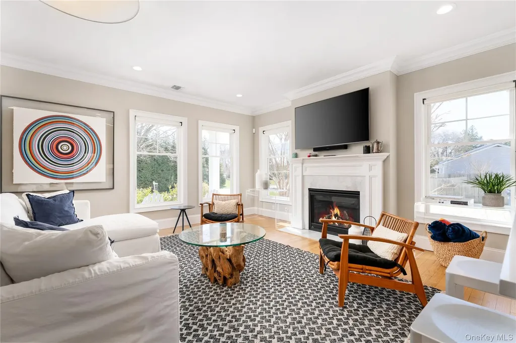 700 Gin Lane Southold NY 11971