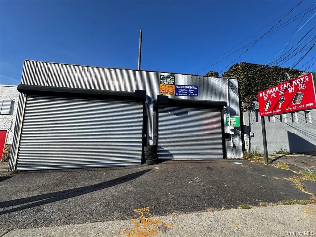 95 E Jericho Huntington Station NY 11746