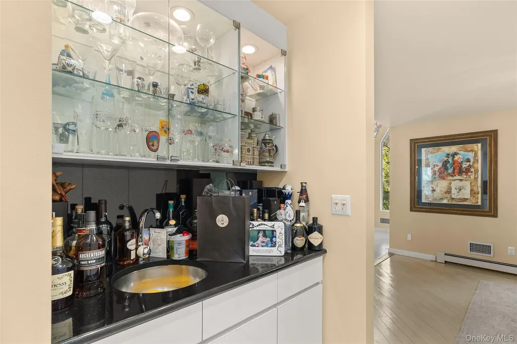379 Smith Road Ronkonkoma NY 11779