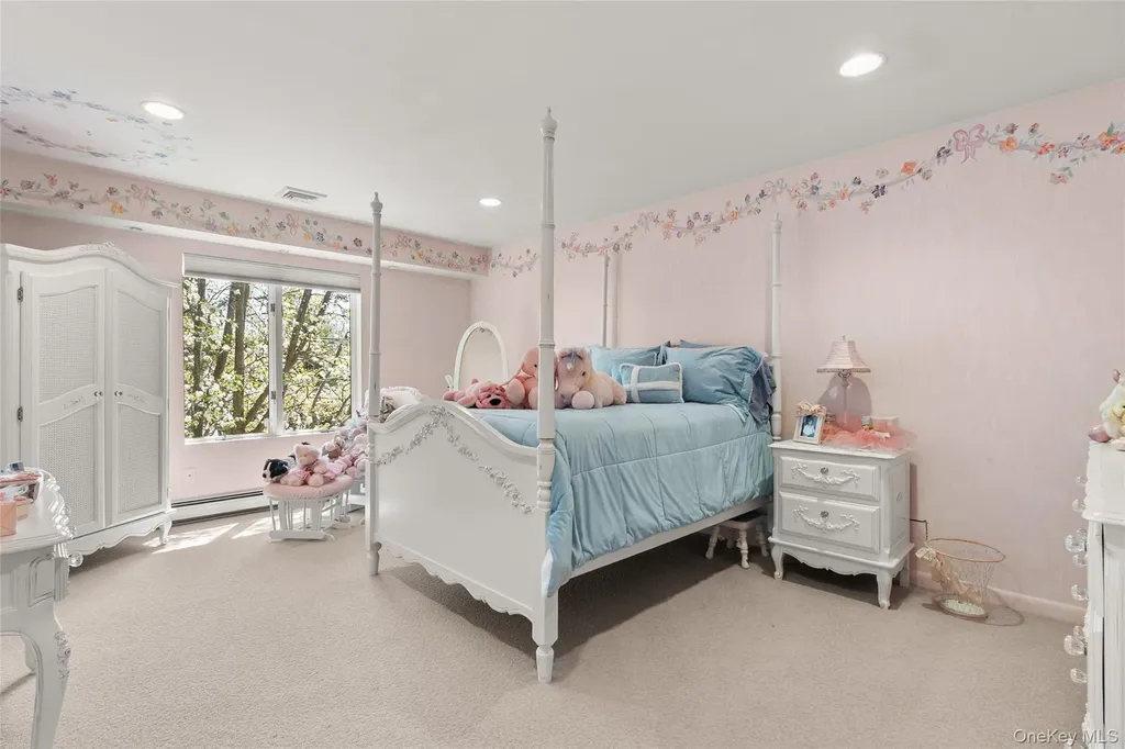 379 Smith Road Ronkonkoma NY 11779