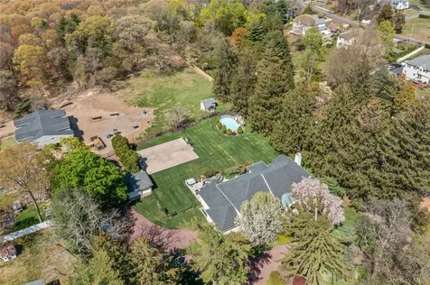 379 Smith Road Ronkonkoma NY 11779