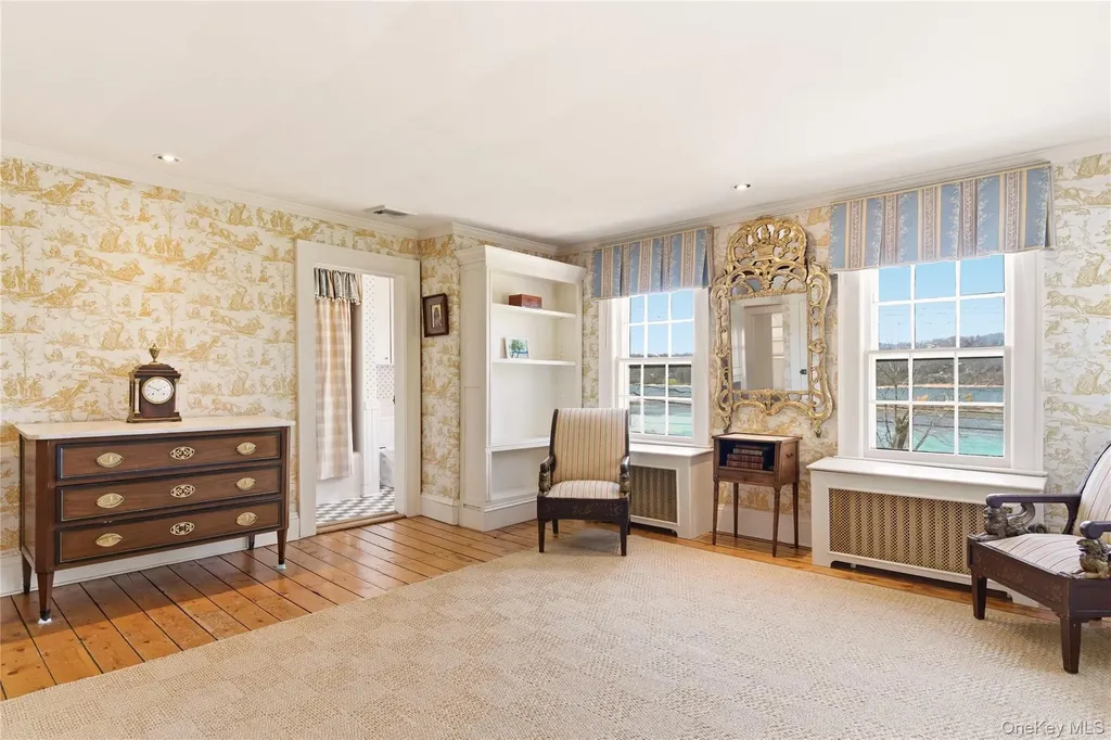 80 Shore Road Cold Spring Harbor NY 11724