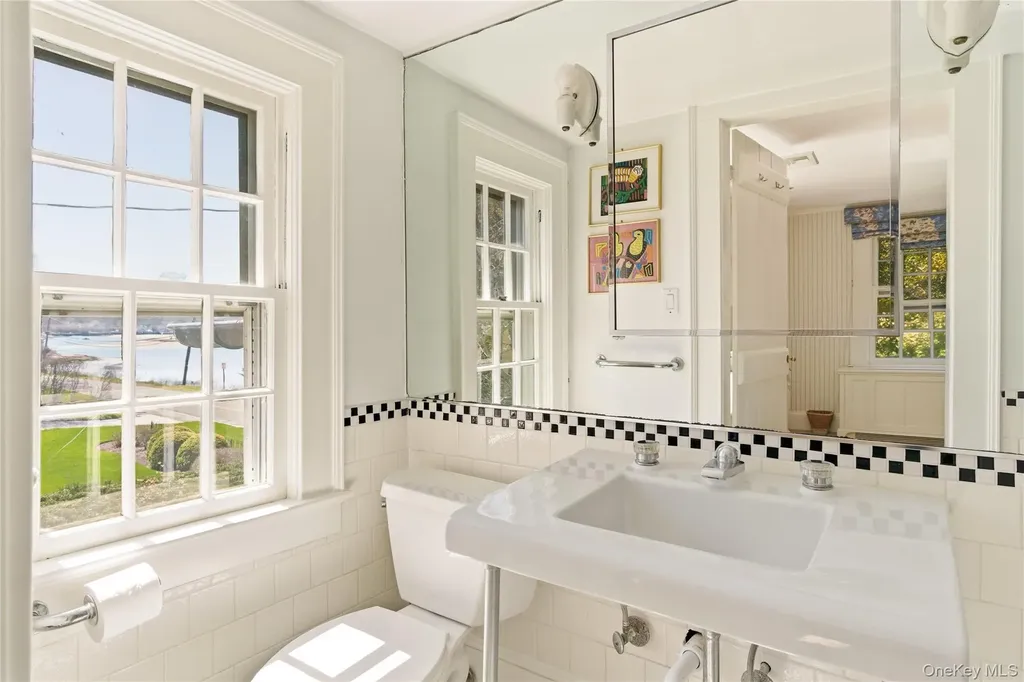80 Shore Road Cold Spring Harbor NY 11724