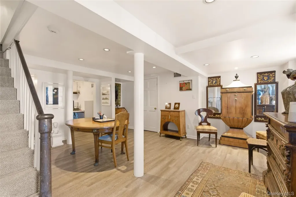 80 Shore Road Cold Spring Harbor NY 11724