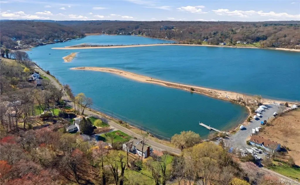 80 Shore Road Cold Spring Harbor NY 11724