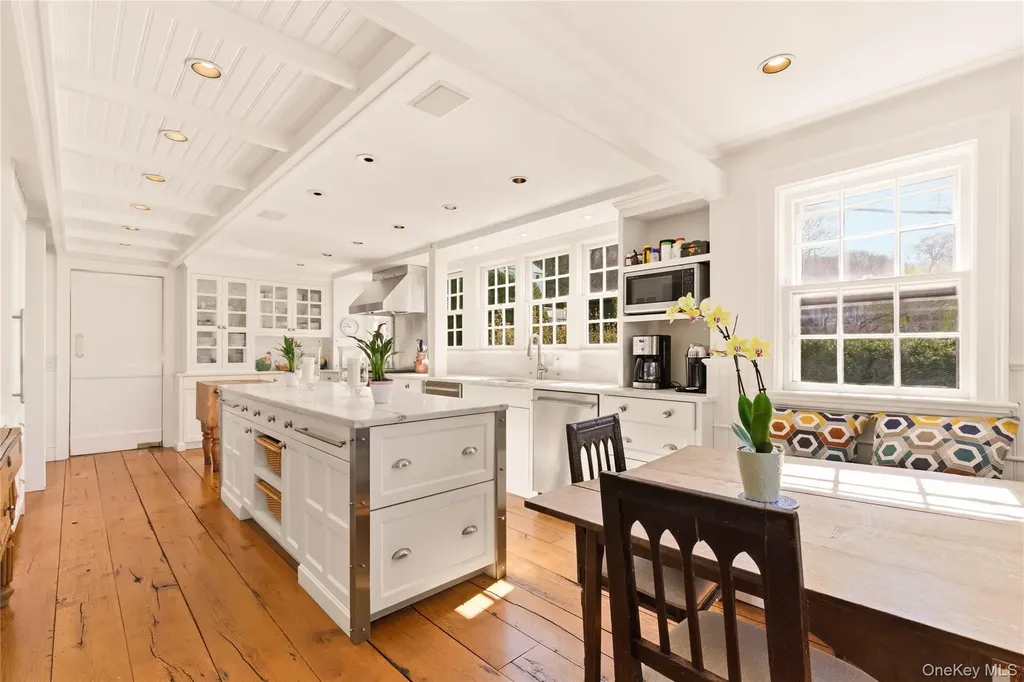 80 Shore Road Cold Spring Harbor NY 11724