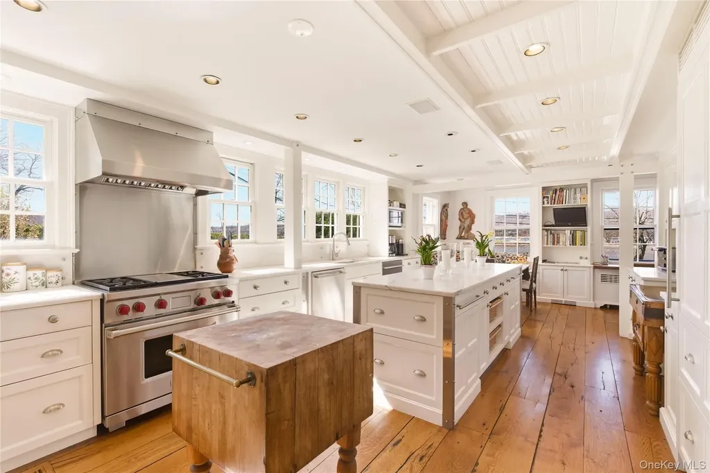 80 Shore Road Cold Spring Harbor NY 11724