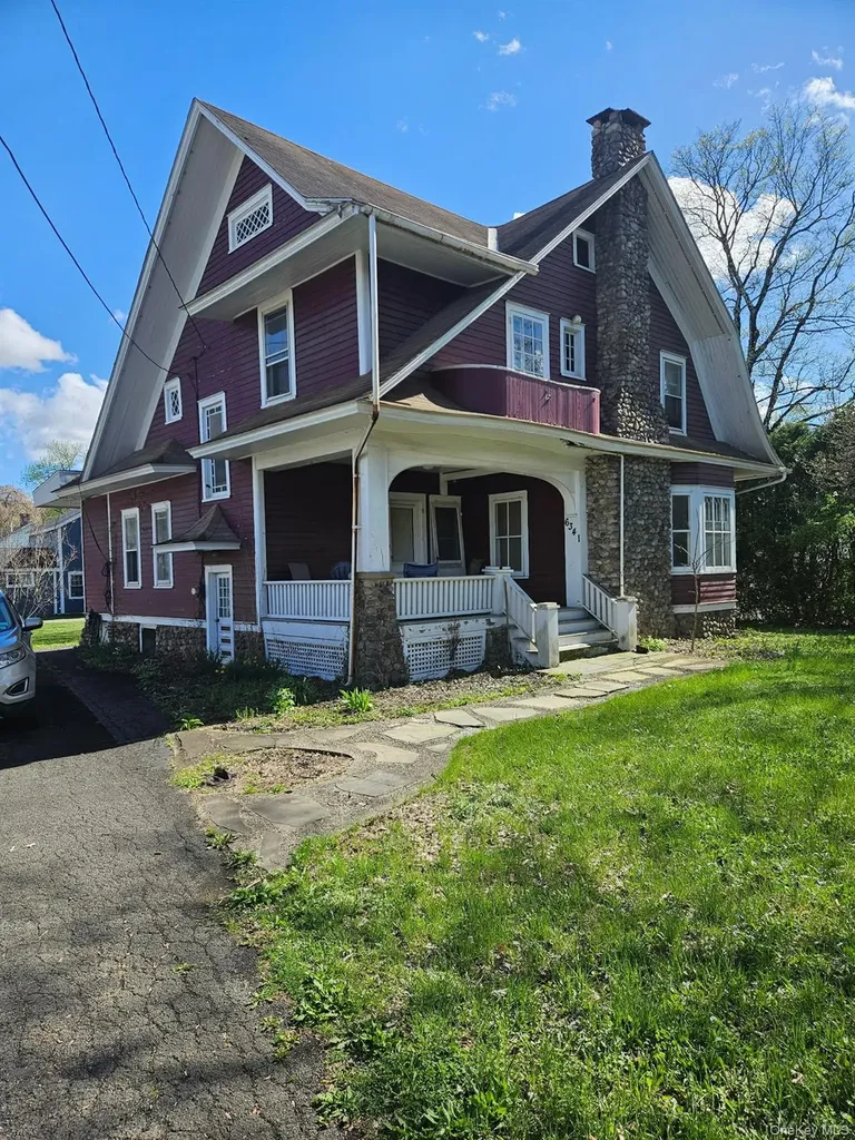 6341 Route 209 Wawarsing NY 12446