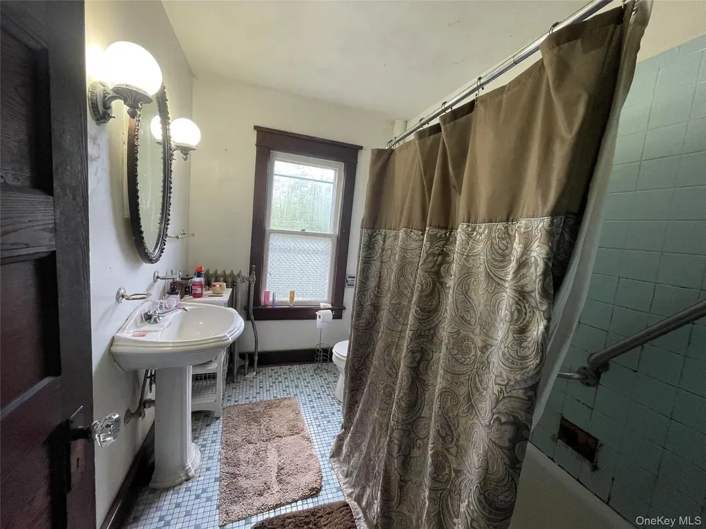 6341 Route 209 Wawarsing NY 12446