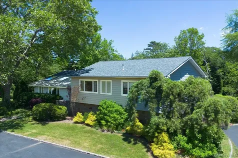 230 Richards Lane Hewlett Harbor NY 11557