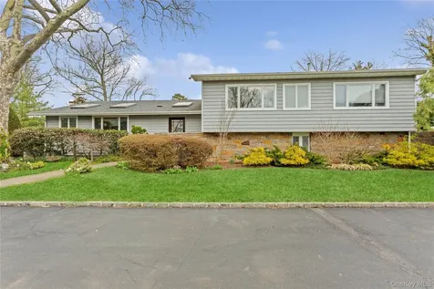 230 Richards Lane Hewlett Harbor NY 11557
