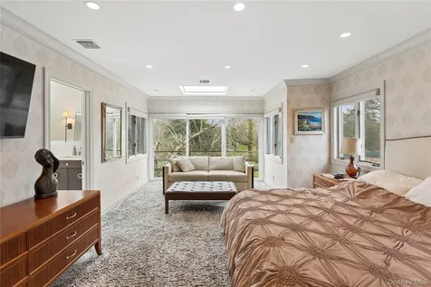 230 Richards Lane Hewlett Harbor NY 11557