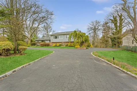 230 Richards Lane Hewlett Harbor NY 11557