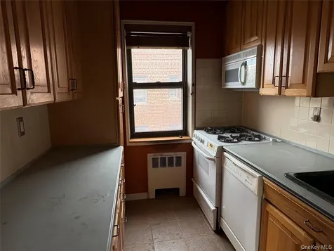 640 Pelham Road New Rochelle NY 10805