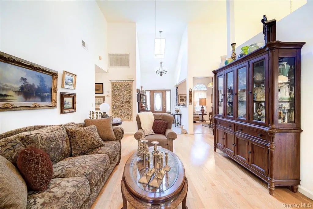 2 Douglas Street Rock Hill NY 12775