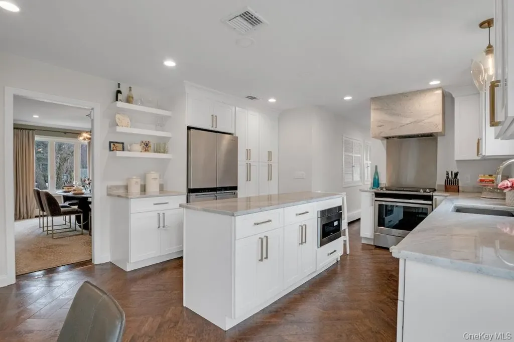 21 Elmridge Drive Scarsdale NY 10583