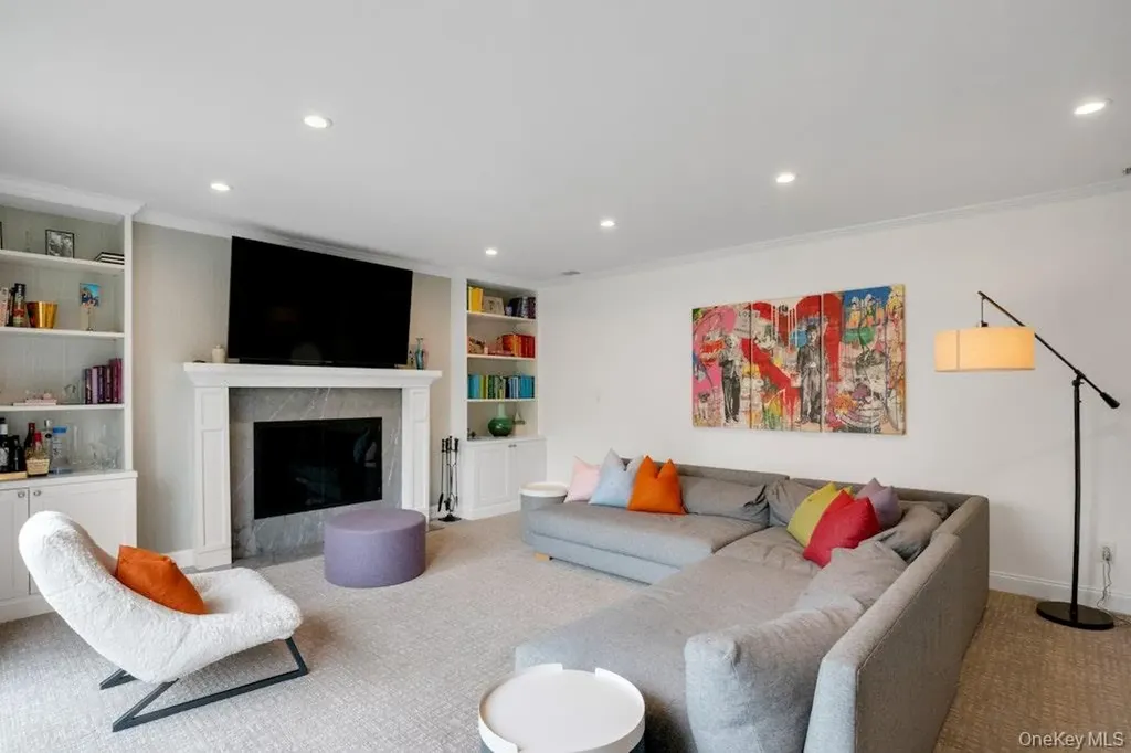 21 Elmridge Drive Scarsdale NY 10583