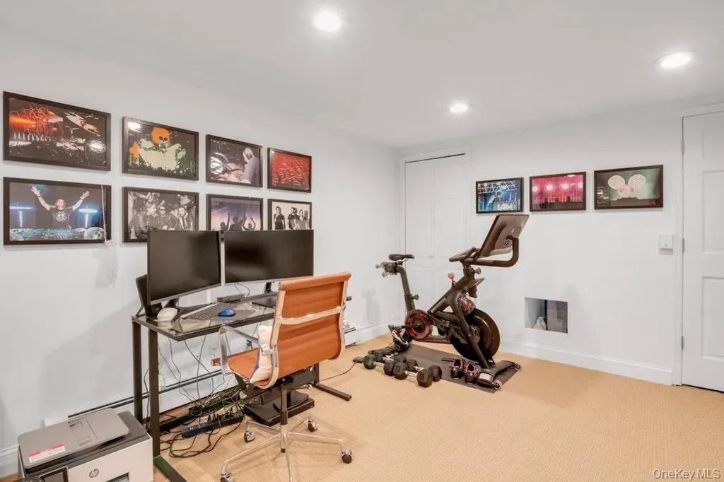 21 Elmridge Drive Scarsdale NY 10583