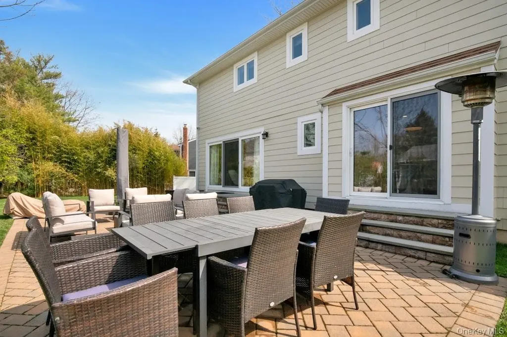 21 Elmridge Drive Scarsdale NY 10583