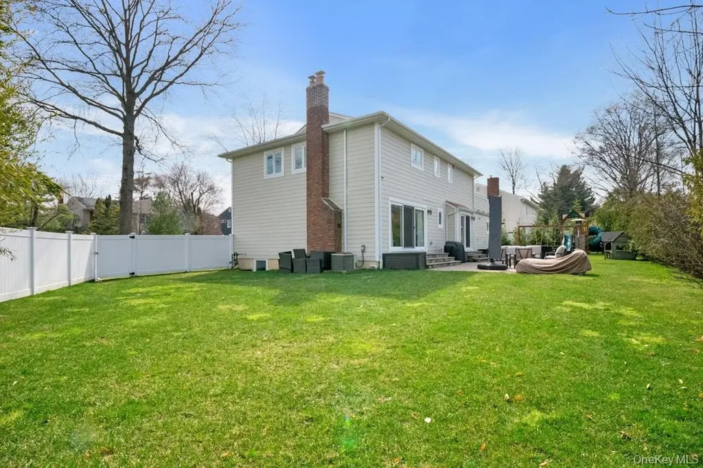 21 Elmridge Drive Scarsdale NY 10583