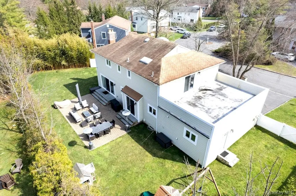 21 Elmridge Drive Scarsdale NY 10583