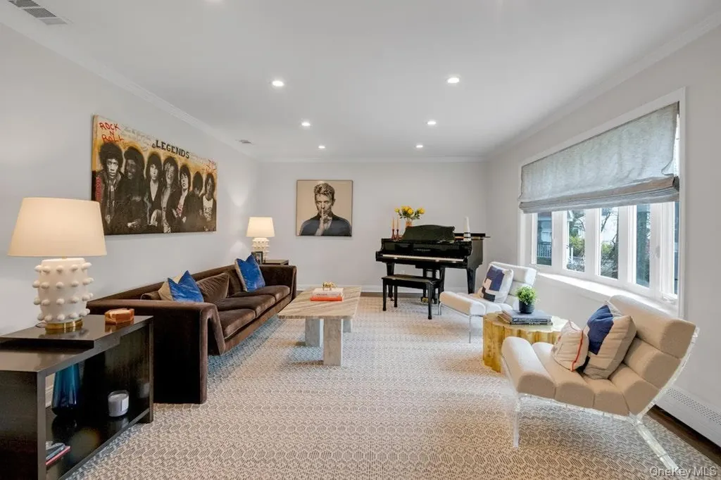 21 Elmridge Drive Scarsdale NY 10583