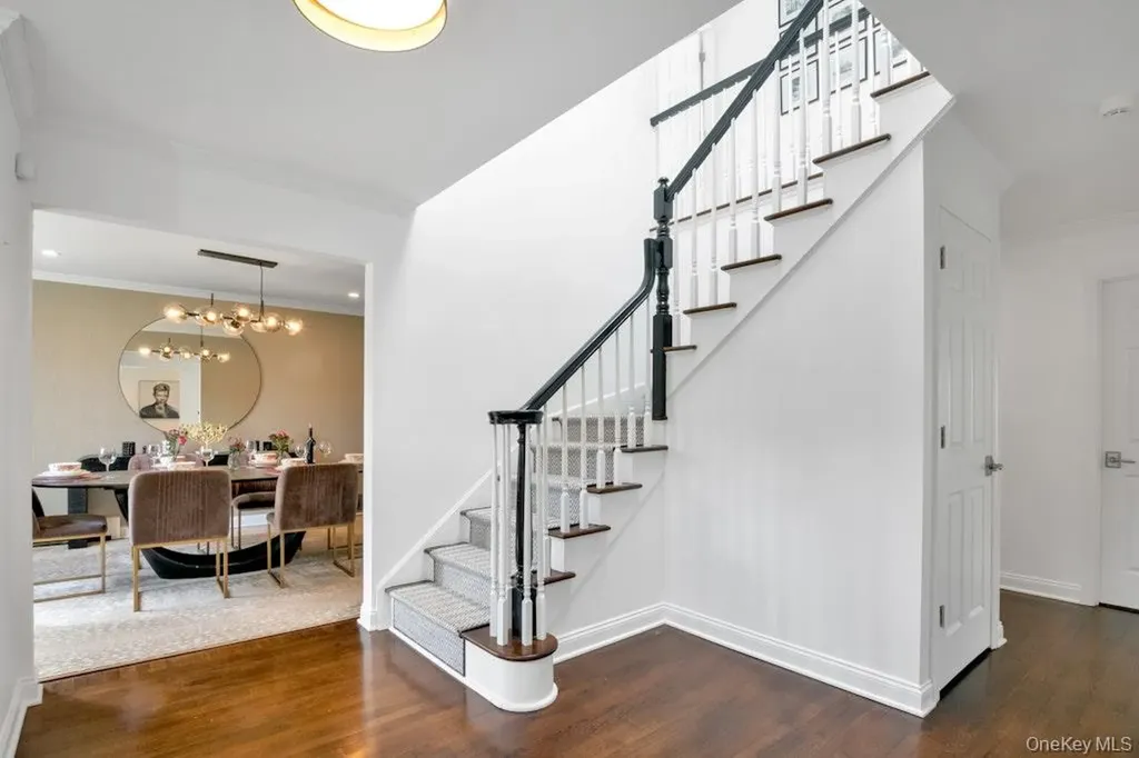 21 Elmridge Drive Scarsdale NY 10583