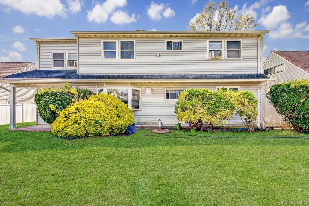 50 Gleaner Lane Levittown NY 11756