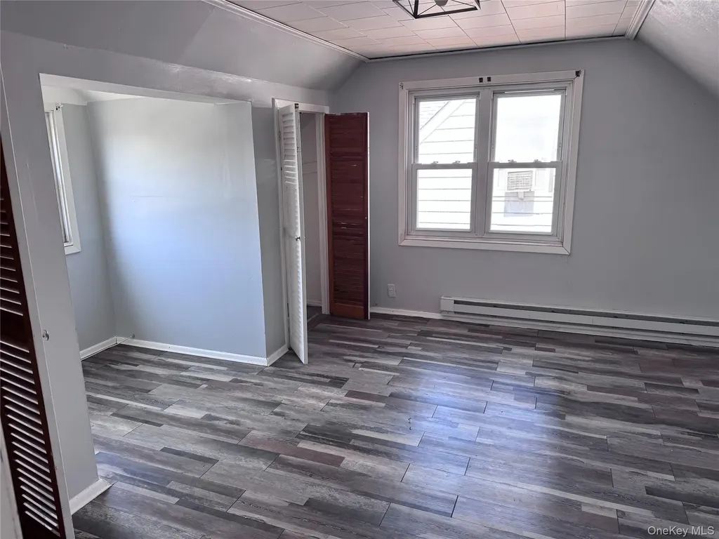 21 Boden Avenue Valley Stream NY 11580