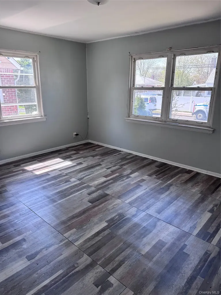 21 Boden Avenue Valley Stream NY 11580