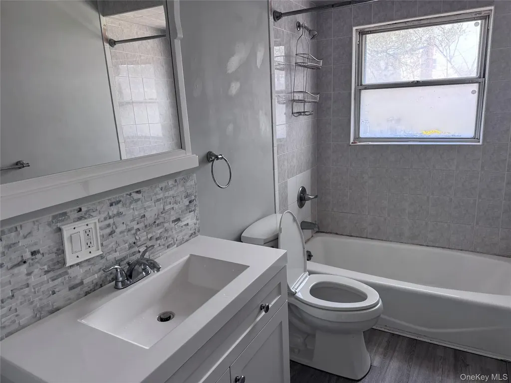 21 Boden Avenue Valley Stream NY 11580