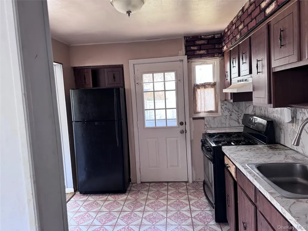 21 Boden Avenue Valley Stream NY 11580