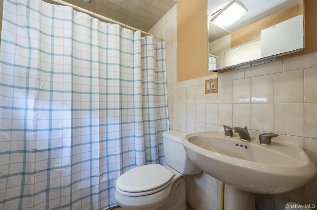 3124 Ralph Avenue Oceanside NY 11572
