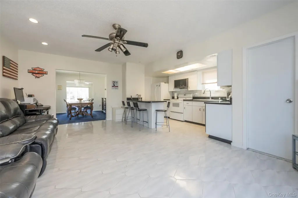 3124 Ralph Avenue Oceanside NY 11572