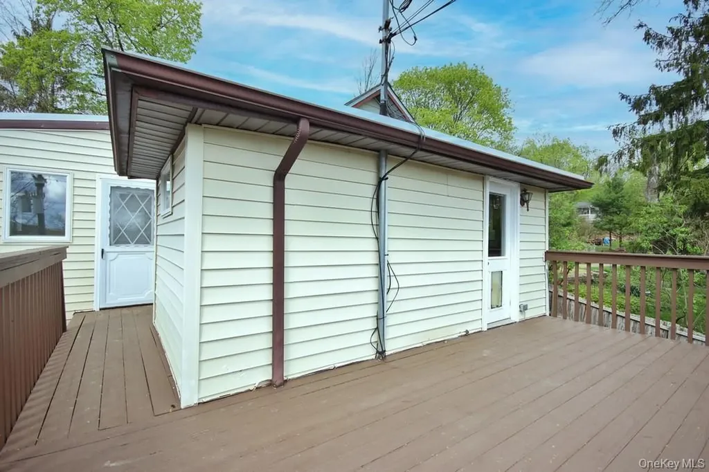 117 W Mombasha Road Monroe NY 10950
