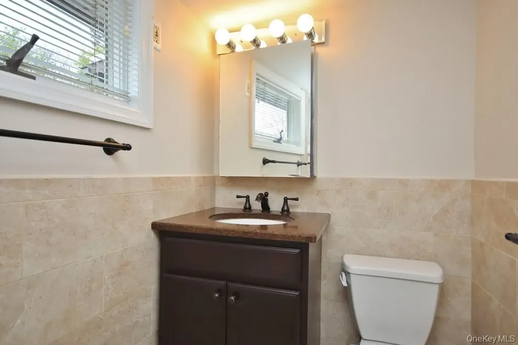 117 W Mombasha Road Monroe NY 10950