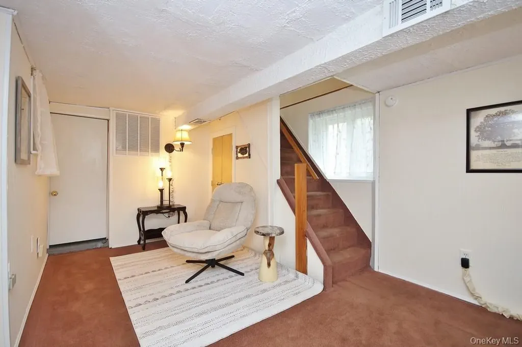 117 W Mombasha Road Monroe NY 10950