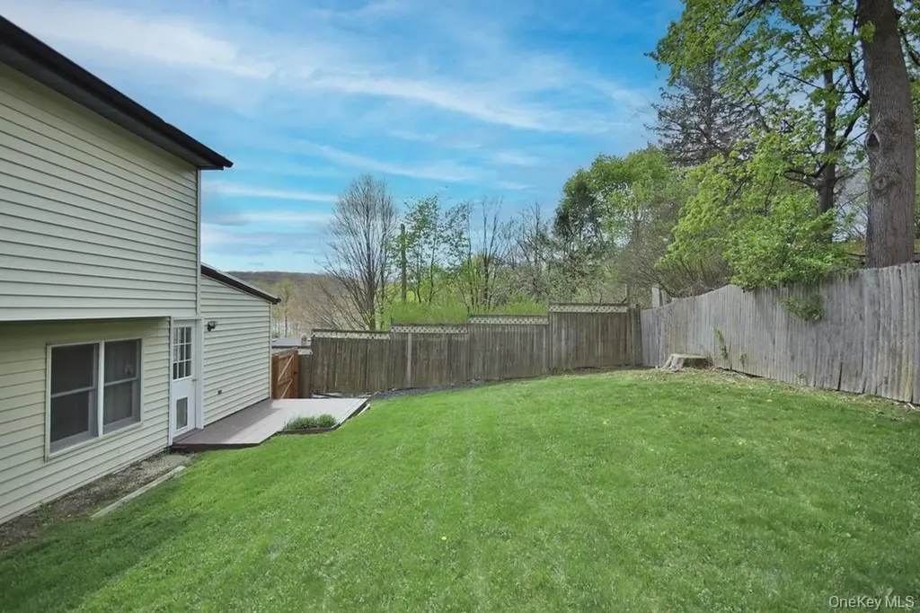 117 W Mombasha Road Monroe NY 10950
